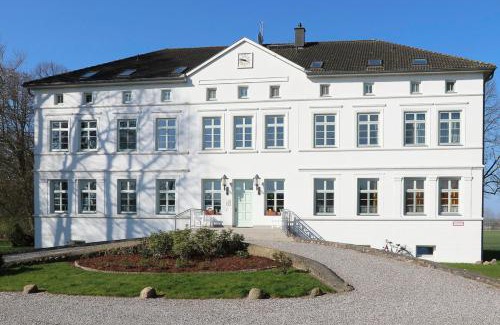 Blengow Apartment | Pet-Friendly Comfort at Herrenhaus Blengow App.1