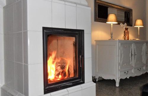 Pflueckuff Apartment | Top-Rated Herrenhaus Kunzwerda: Comfort and Family-Friendly Stays