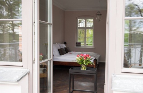 Roddelin House | Discover Herrenhaus Röddelin: 10/10 Guest Rated Retreat