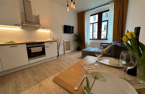 Altenburg Apartment | Inviting Holiday Apartment by the Great Pond with Kitchen
