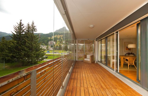 Meierhof Apartment | Idyllic Davos Retreat with Pool, Spa & Mountain Access