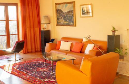 Heiligenstadt Apartment | Stunning Views of Vienna with Family-Friendly Amenities