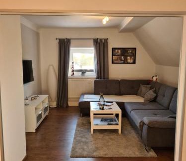 Breiholzfahre Apartment | Beautiful Views of Nord-Ostsee-Kanal with Pool Access