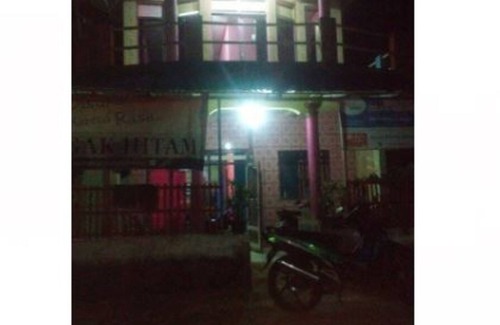 Banyuwangi House | Welcoming Herry Panggang Homestay: Family-Friendly Retreat