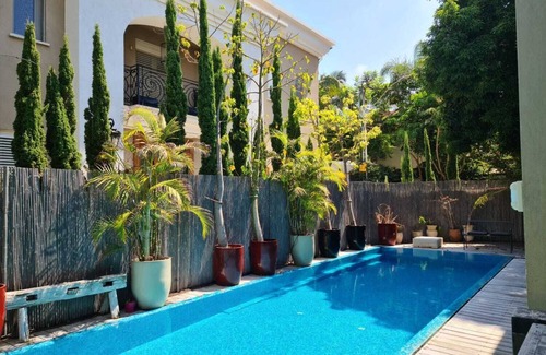 Herzliya Pituach Villa | Herzeliya Pituah Villa with Pool and Jacuzzi for Families