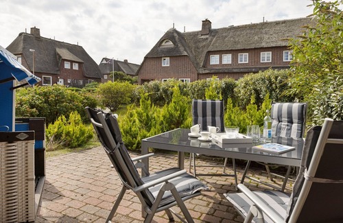 List Apartment | Welcome to Appartement East Side: Oceanfront Comfort Awaits