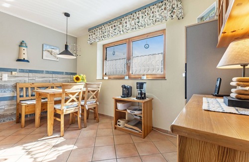 Lemkenhafen Apartment | Welcome to Ferienwohnung Seeblick: Pet-Friendly Retreat