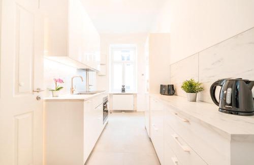 Stuwerviertel Apartment | Discover Comfort at Küss die Hand 2 - Rated 9/10!