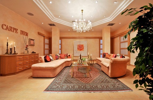 Herzogenaurach Apartment | HerzogsPark Apartments: Pet-Friendly Retreat with Pool & Spa