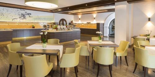 Herzogenaurach Apartment | HerzogsPark Apartments: Flexible Stays with Great Amenities