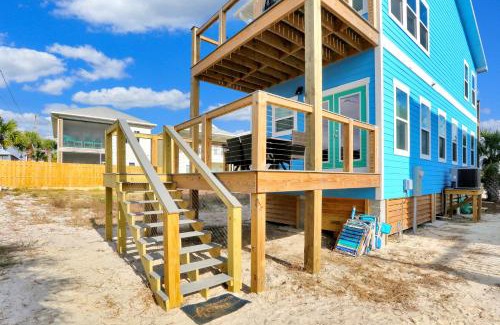 Mexico Beach House | Cozy Hesed Beach Cottage: Family-Friendly Retreat Awaits