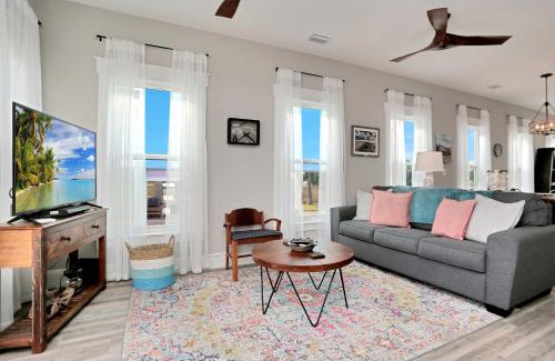 Mexico Beach House | Cozy Hesed Beach Cottage: Family-Friendly Retreat Awaits