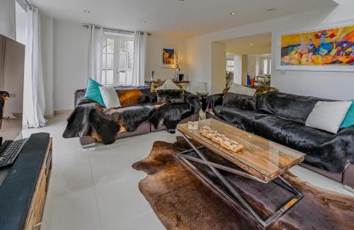 Saltash House | Relax at Heskyn Mill Cottage with Oceanfront Views