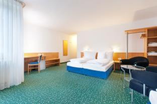 Celle Hotel | Pet-Friendly Escape at HESSE HOTEL Celle with Hot Tub