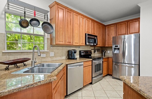 Riverside House | Hestia: Modern 3BR Townhome in Austin with Pet-Friendly Perks