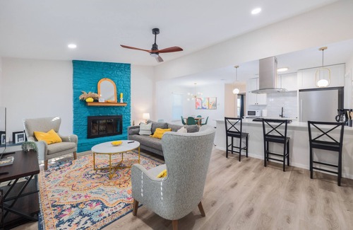 Barrington Oaks Hotel | Hestia: Pet friendly Cheerful Townhouse 2 Ensuites