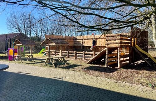 Grindsted House | Family-Friendly Hestkær Rooms with Great Amenities