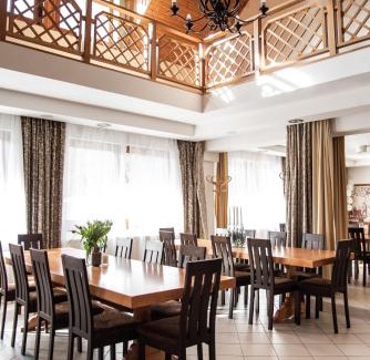 Mecseknadasd House | Experience Hetényi Apartmanház: Top-Rated Family Retreat