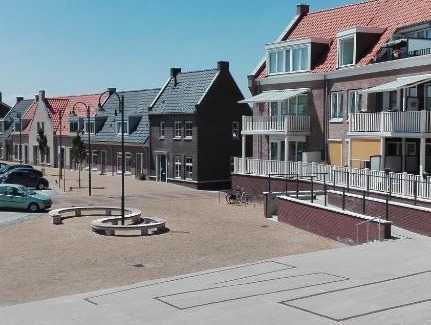 Sint-Annaland Ski Chalet | Discover het Boothuis: Oceanfront Bliss with Top Ratings