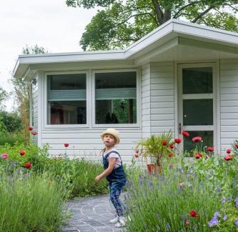 Hollandsche Rading Villa | Discover Het Findament: Pet-Friendly Tiny House Retreat