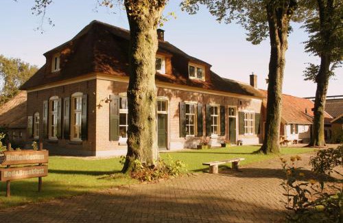 Luttenberg Hotel | Discover Comfort at Het Spijkerhuys – Pet Friendly Stay