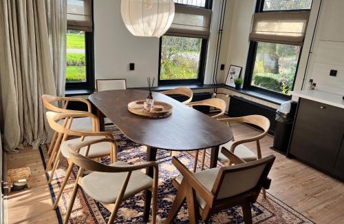 Twijzelerheide Resort | Discover Het Wylde Pad: Pet-Friendly Oceanfront Escape!