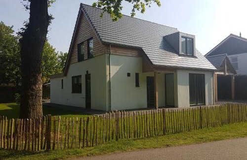 Oostkapelle House | Oceanfront Escape at Het Zeehuys - Rated 9.3/10!