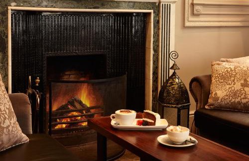 Clarencefield House | Discover Hetland Hall Hotel: 4-Star Comfort with Hot Tub