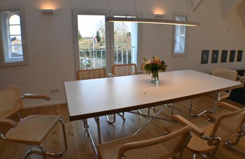 Geschendorf Apartment | Delightful Heuboden: Family-Friendly Stay with Breakfast