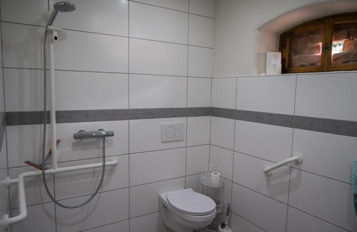 Ulfen House | Comfortable Heuhof-Breitau Gästezimmer with Great Amenities