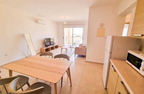Mazotos Apartment | Relaxing Retreat at Hevean in Ben's MPV Apartment