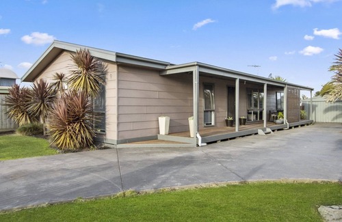 Cape Woolamai House | Unwind at HEVN on Cape Woolamai with Oceanfront Serenity
