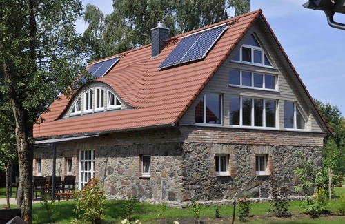 Gorzig House | Spacious Hexenhaus for Families with Pool and Spa Access