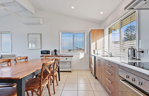 Port Elliot House | Hey Boomer - 2-8 Railway Tce, Port Elliot