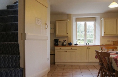 Minehead Cottage | Welcoming Heyden Cottage: Pet-Friendly Retreat in Minehead