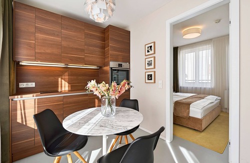 Neubau Apartment | Exceptional Amenities at HeyMi Apartments Mondschein
