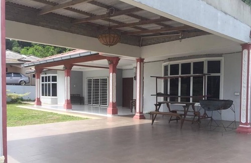 Taman Abu Zarim Villa | Exclusive Heza Villa: Private Bungalow with Ocean View