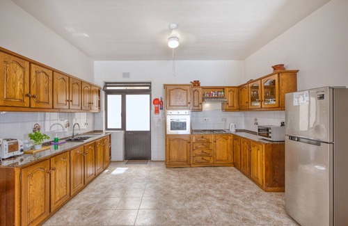 Ghasri Villa | Welcoming Hgieri - Ghasri Holiday Home with Private Pool