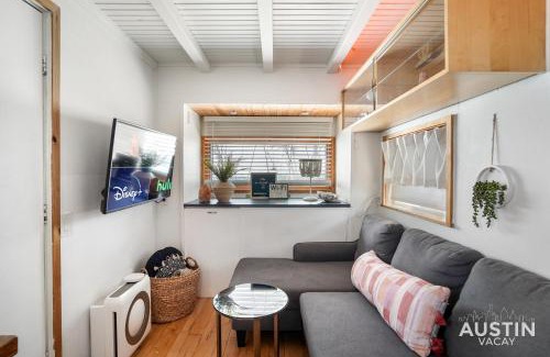 Blackshear-Prospect Hill Apartment | Featured Tiny Home with Hot Tub, Near East 6th St