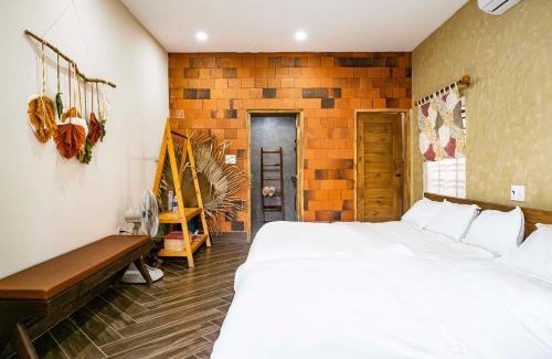 Quang Dien House | Cozy Hiên Cát Homestay: Pet and Child Friendly Retreat