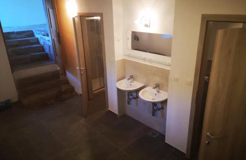 Pliskovica House | Discover Hiša Šucarija: Rated 9/10 with Family Amenities