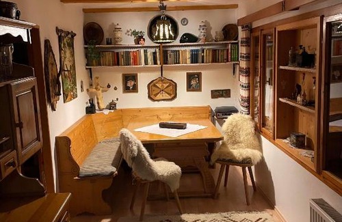 Luce House | Discover Hiša pod Rogatcem: Pet & Child Friendly Retreat