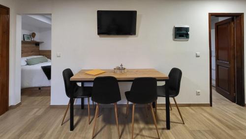 Verzej House | Pet-Friendly HIŠKA TIBAUT 122 with Oceanfront Amenities