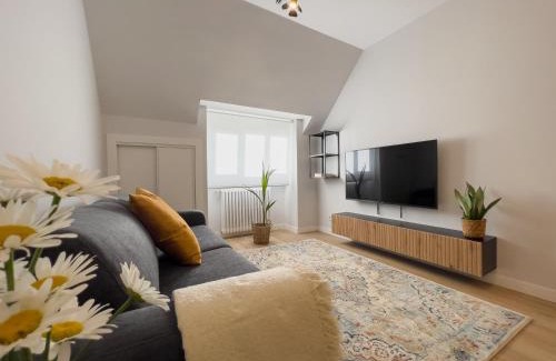 Burgos Apartment | Modern Apartment in the Heart of Burgos - Guest Rated 9.6
