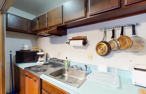 Winter Park Apartment | Perfect Hi Country Haus Getaway with Private Pool & Hot Tub