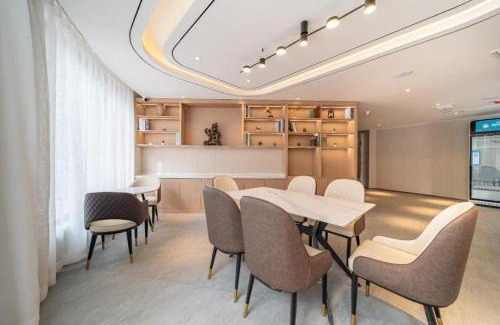 Sifang District Hotel | Family-Friendly Stay at Hi Inn Qingdao Jiading Road