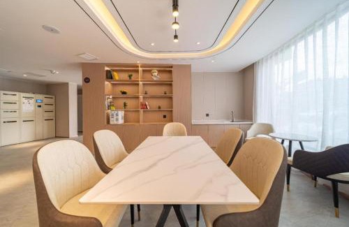 Sifang District Hotel | Family-Friendly Stay at Hi Inn Qingdao Jiading Road