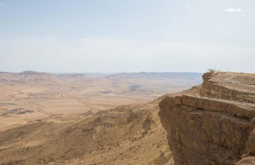 Mitzpe Ramon Hostel | Stay at HI - Mitzpe Ramon Hostel with Hot Tub Access