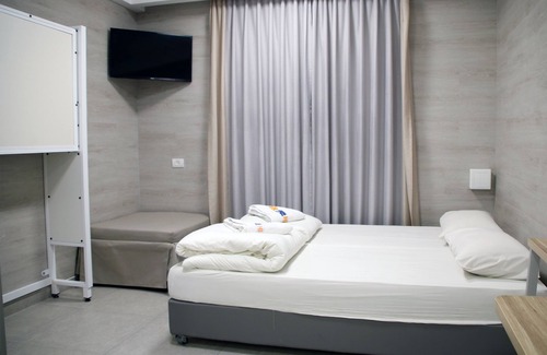 Jerusalem House | Cozy HI Rabin Jerusalem Hostel with Family-Friendly Amenities