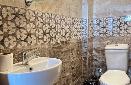 Topkapi Hotel | Relax at Hisar Hotel: Family-Friendly with Spa & Dining